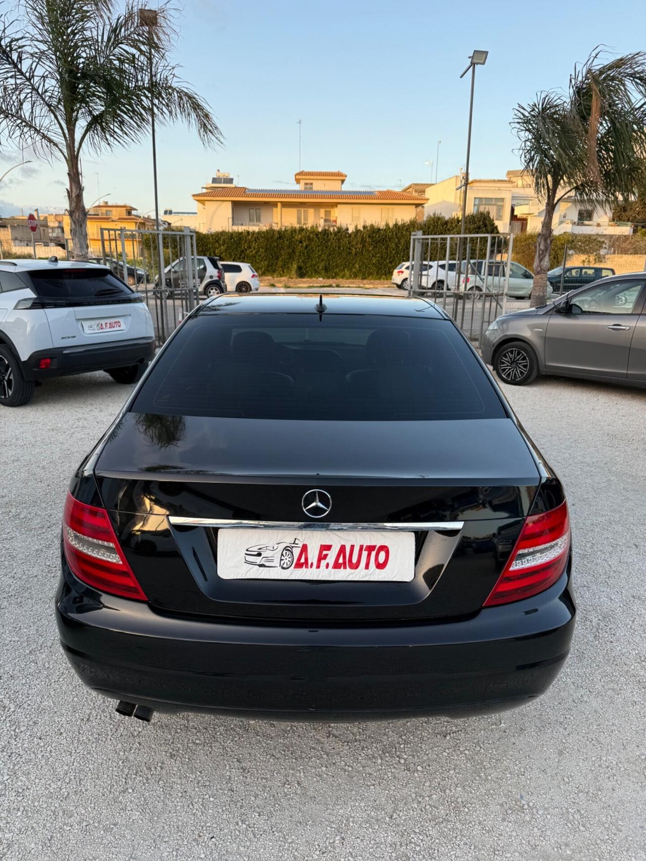 Mercedes-benz C 200 CDI BlueEFFICIENCY Avantgarde