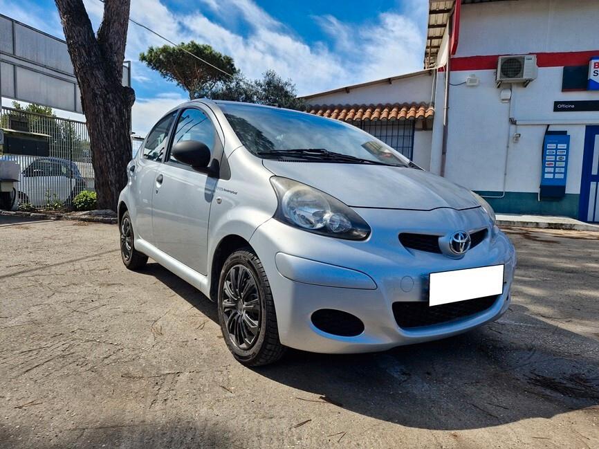 Toyota Aygo 1.0 12V VVT-i 5 porte Now