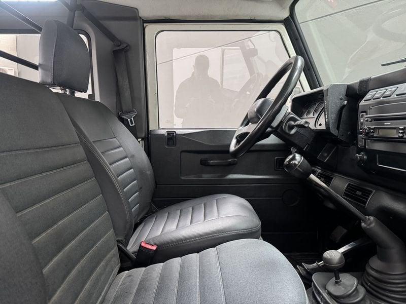 Land Rover Defender 90 TD5 Autocarro 3 Posti C/CLIMA Verricello Omologato Gancio Traino