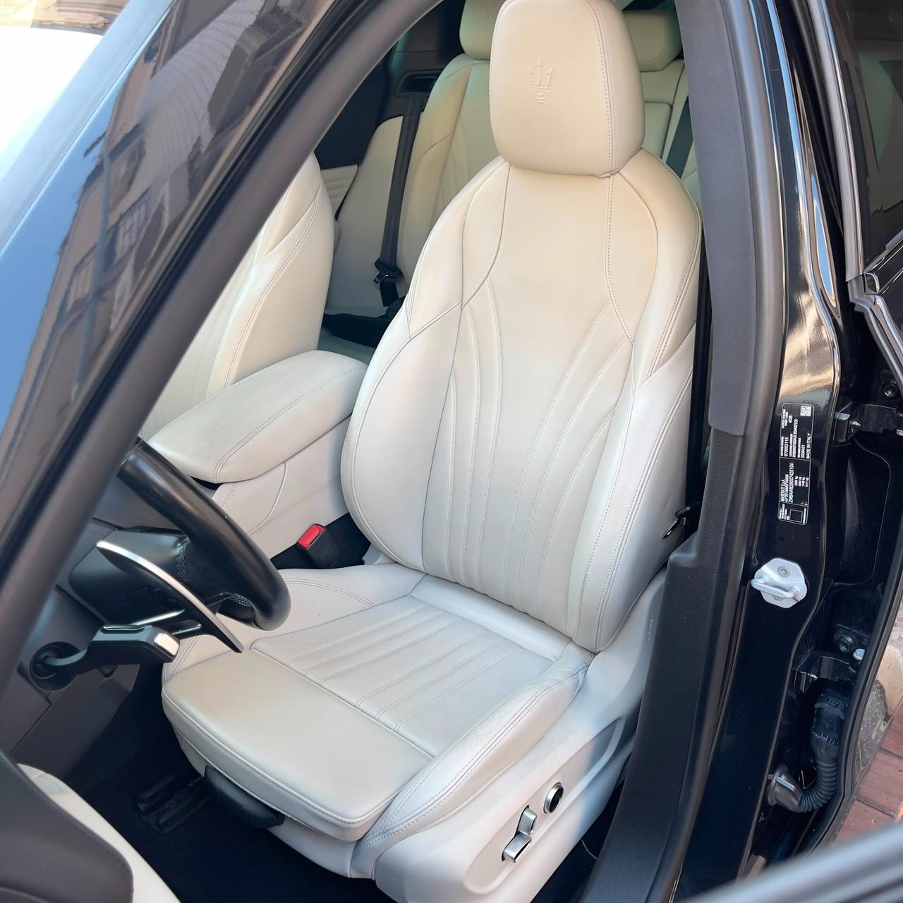 Maserati Grecale 2.0 MHEV 330 CV AWD Modena