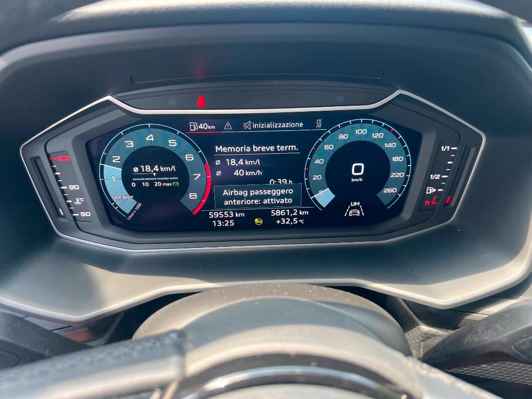 Audi A1 25 1.0 tfsi Admired my20