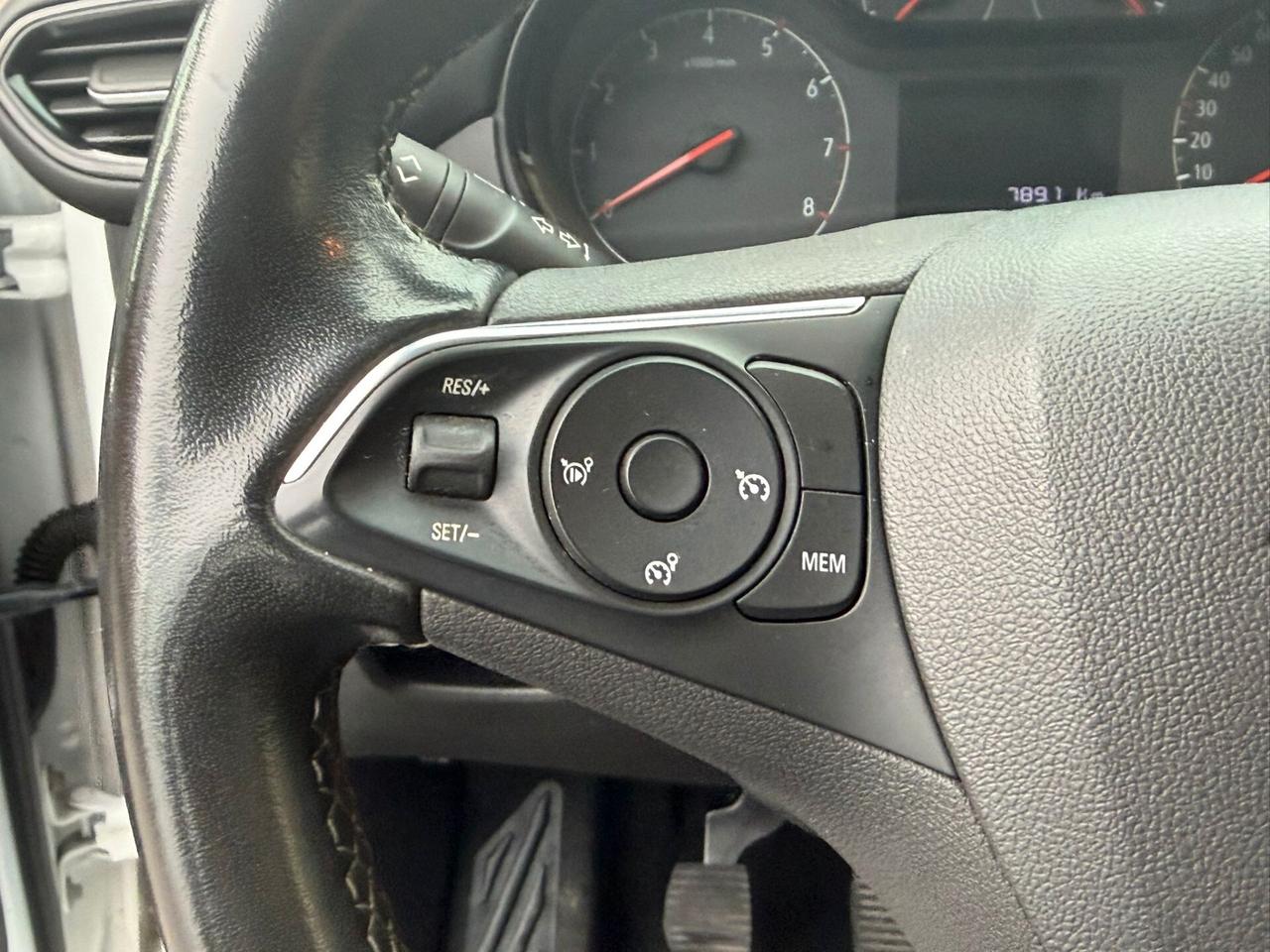 Opel Crossland 1.2 12V Start&Stop Blitz Edition