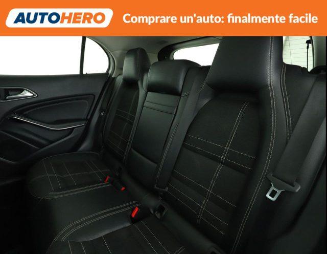 MERCEDES-BENZ GLA 200 d Automatic Sport