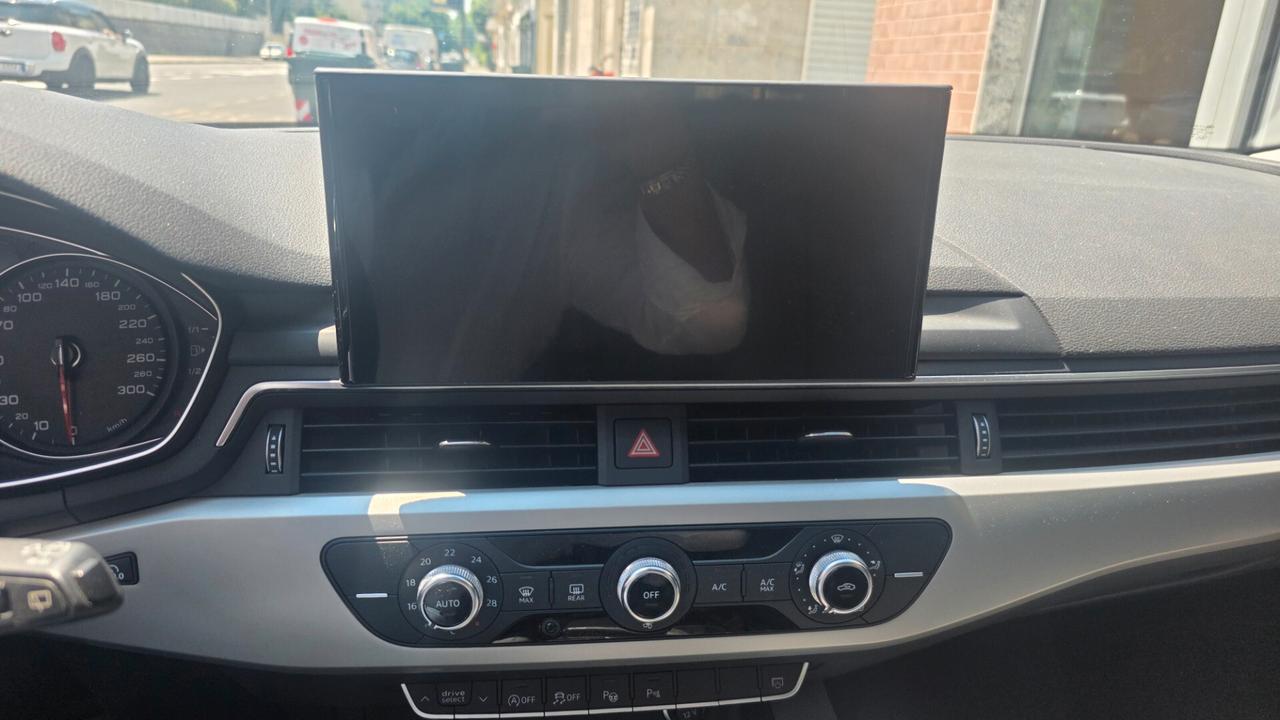 Audi A4 Avant 35 TFSI S tronic Business
