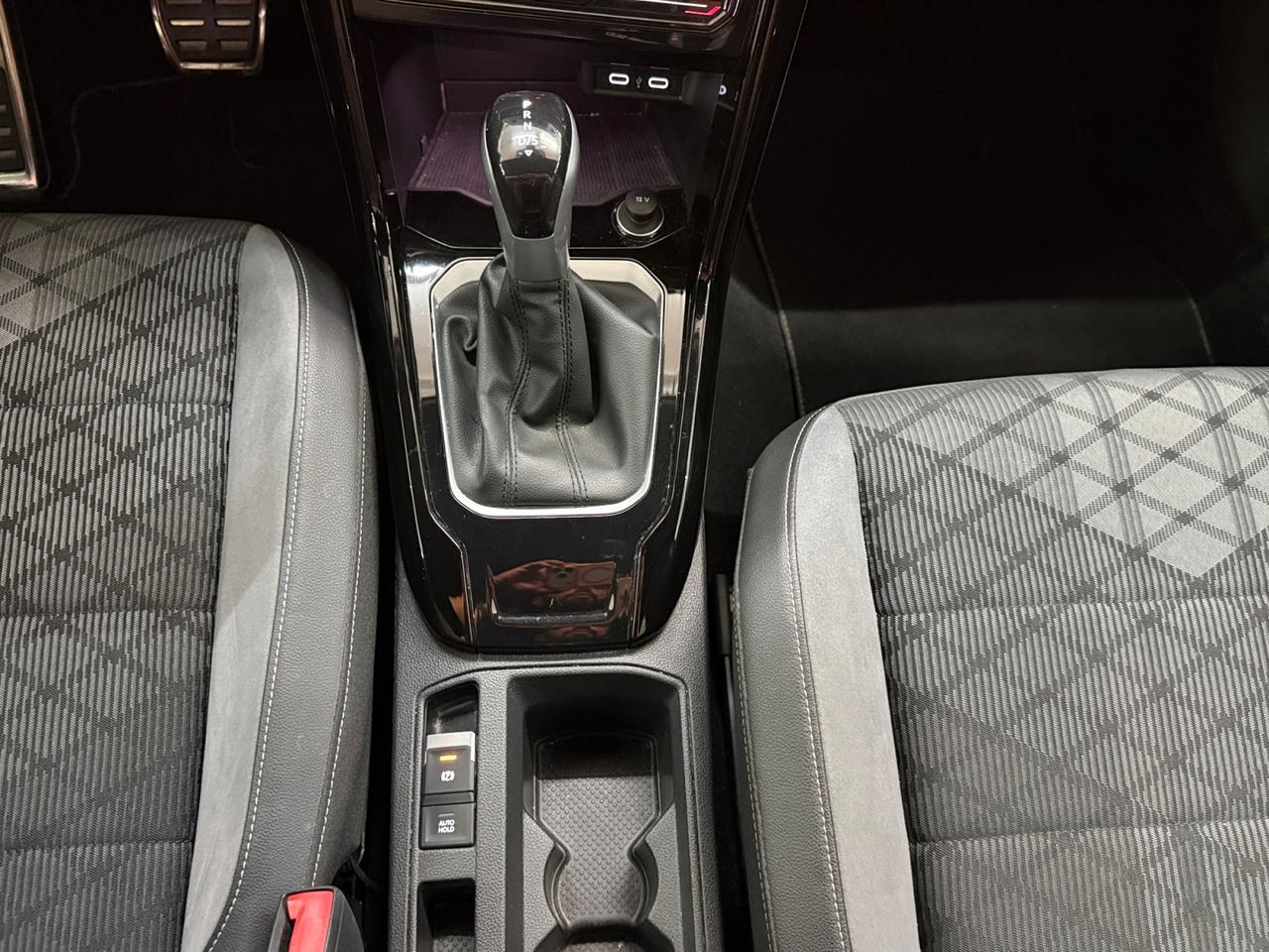 VOLKSWAGEN T-Roc I 2022 - T-Roc 1.5 tsi R-Line dsg