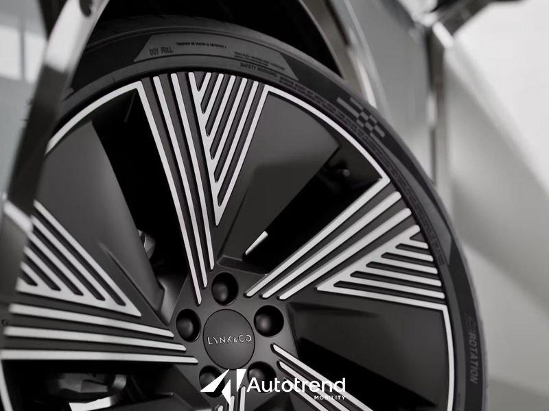 Lynk & Co 08 1.5 Plug-In 349 CV Automatica NAVI TETTO LED More in Conto Vendita