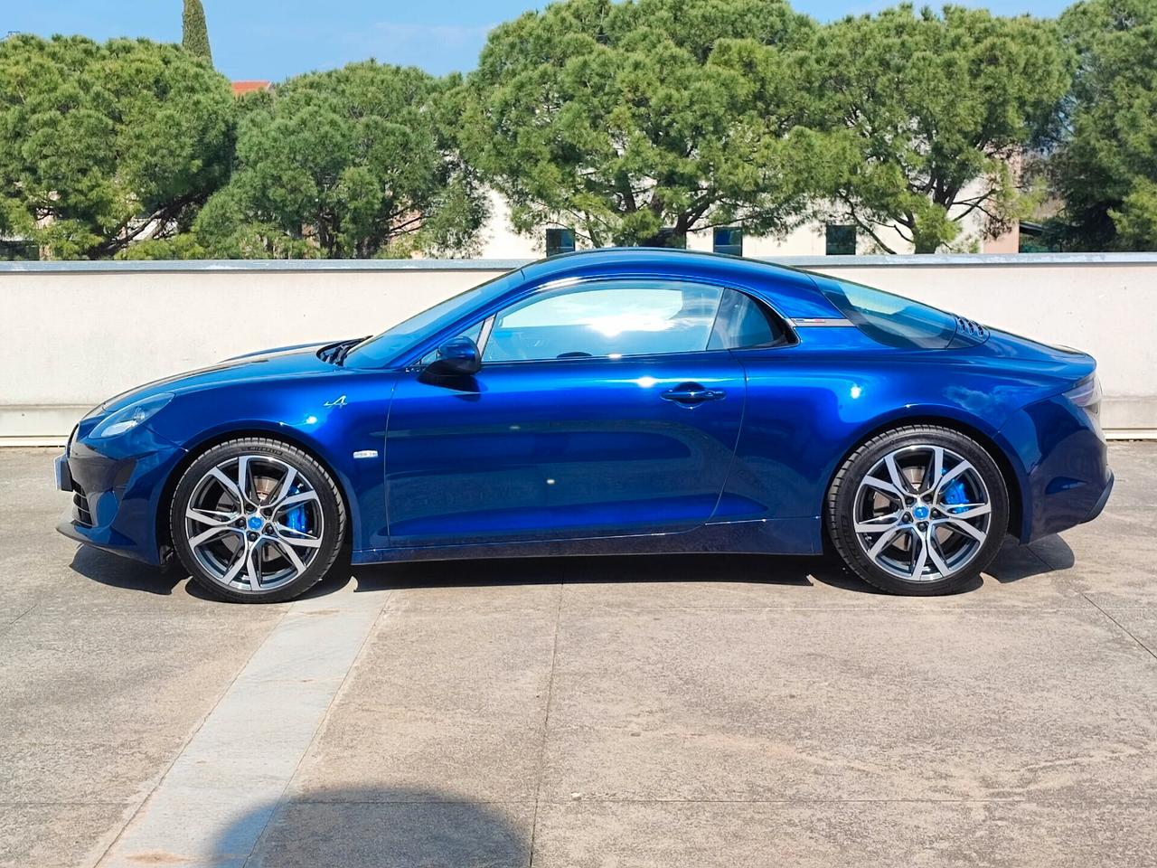 Alpine A110 L&amp;eacute;gende