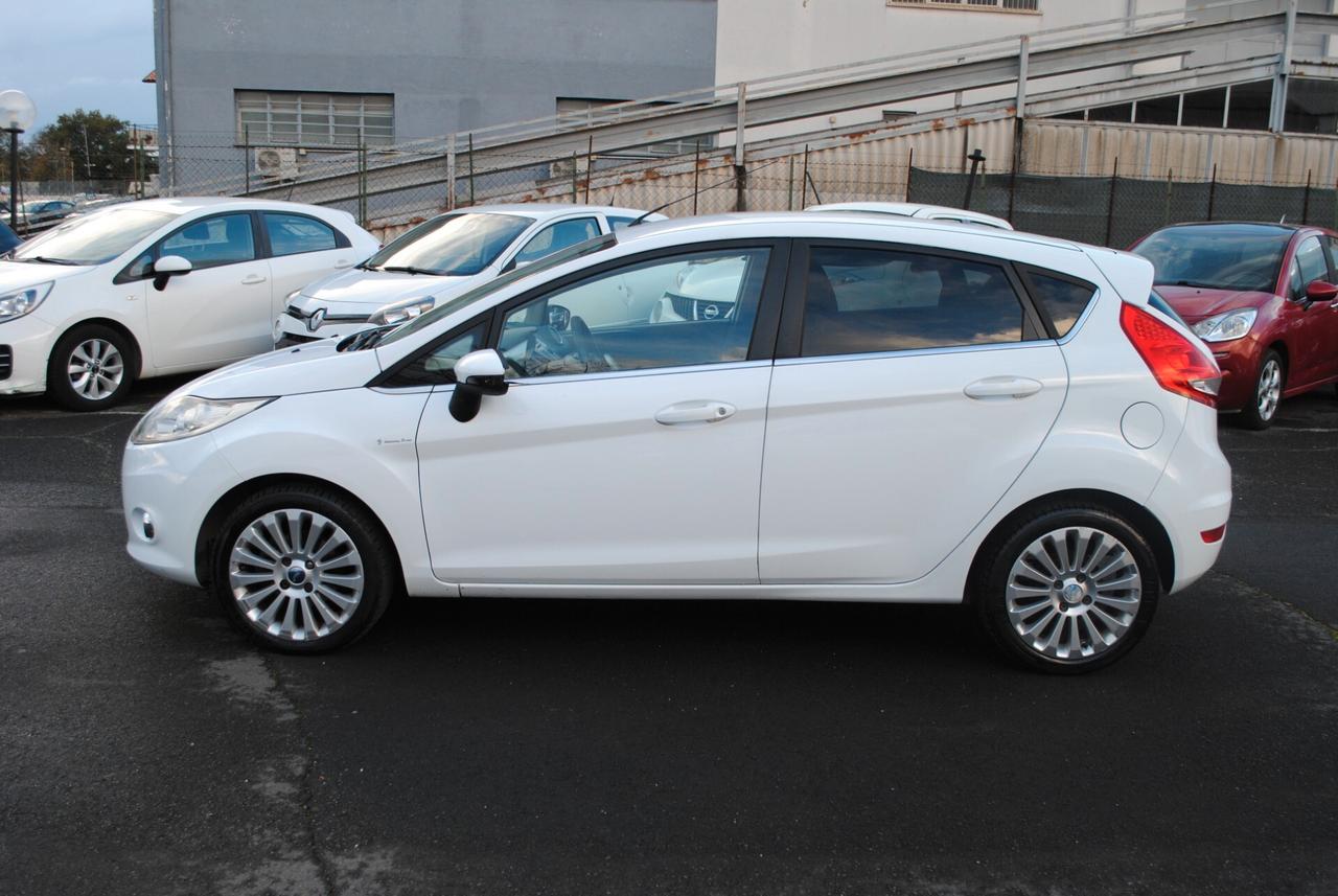 FORD FIESTA 1.2 82 CV OK NEOPATENTATI