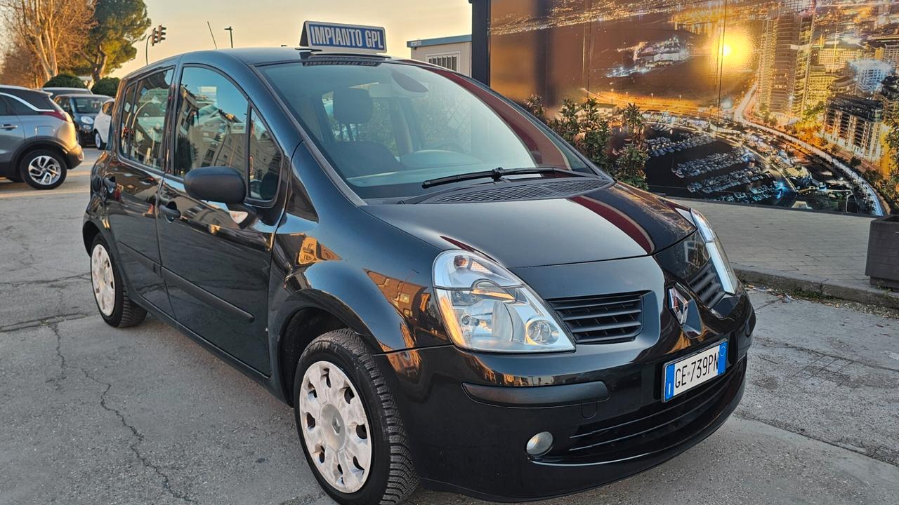 Renault Modus 1.2 16V Dynamique