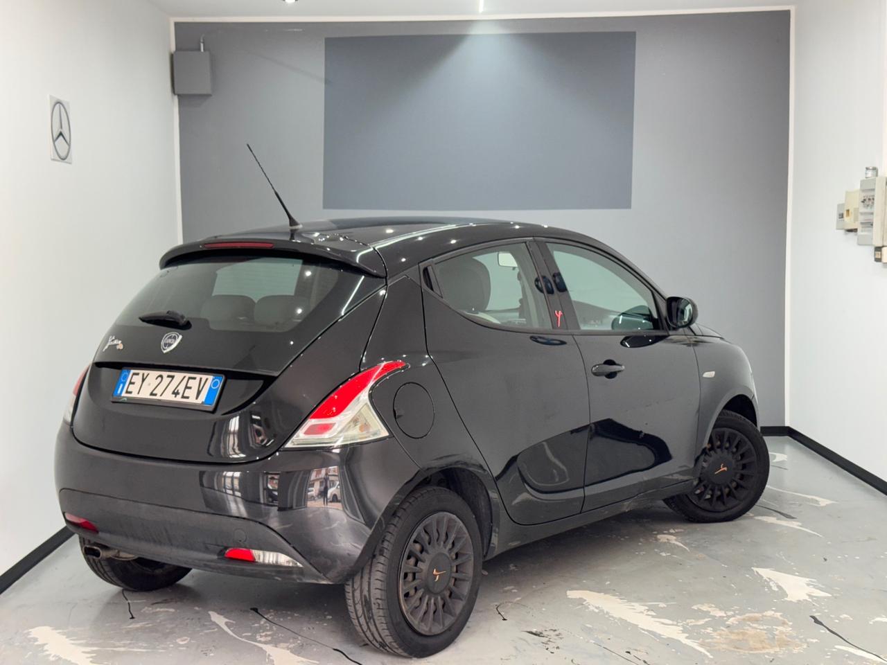 Lancia Ypsilon 1.2 69 CV 5 porte GPL Ecochic Gold