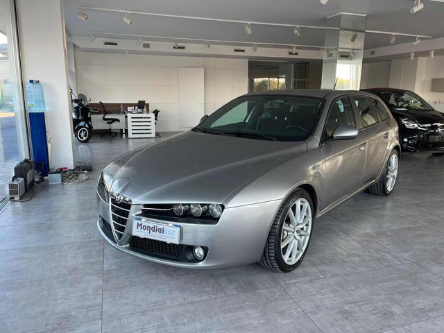 ALFA ROMEO 159 1.9 JTDm 16V Sportwagon TI