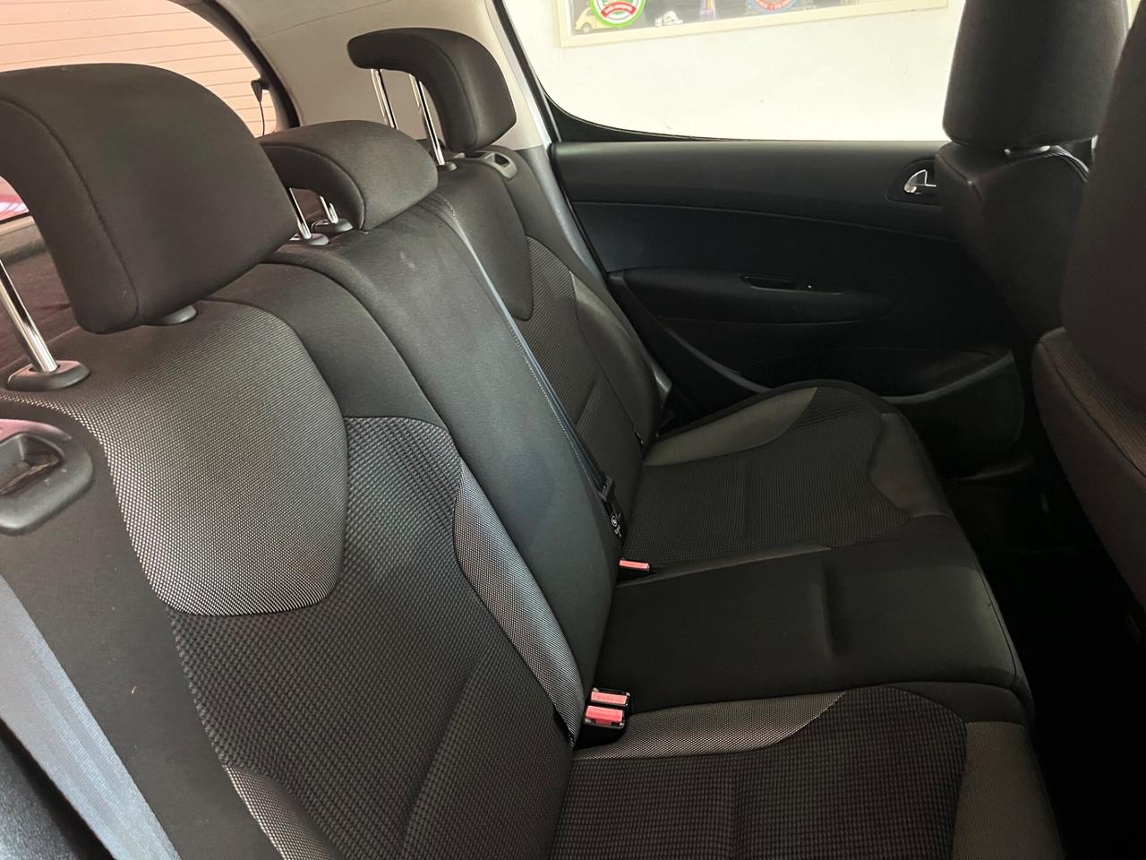 Peugeot 308 1.6 VTi 120CV 5p. Active