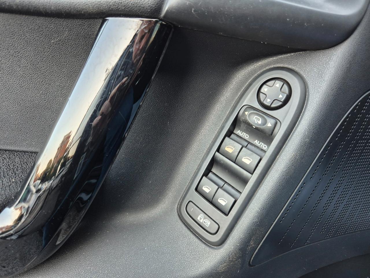 Citroen C3 PureTech 68 Exclusive 1.0 Benz UNIPRO