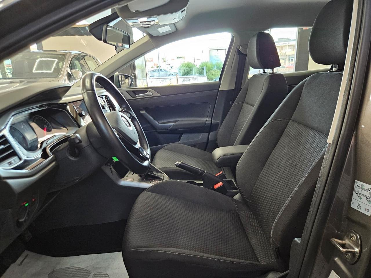 Volkswagen Polo 1.6 TDI 95 CV DSG R-LINE - NEOPATENTATI