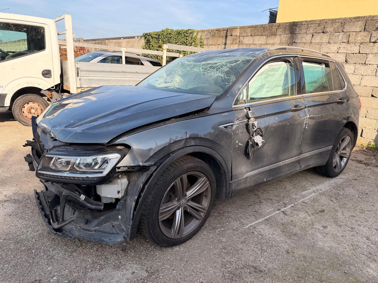 Volkswagen Tiguan 2.0 TDI RLINE