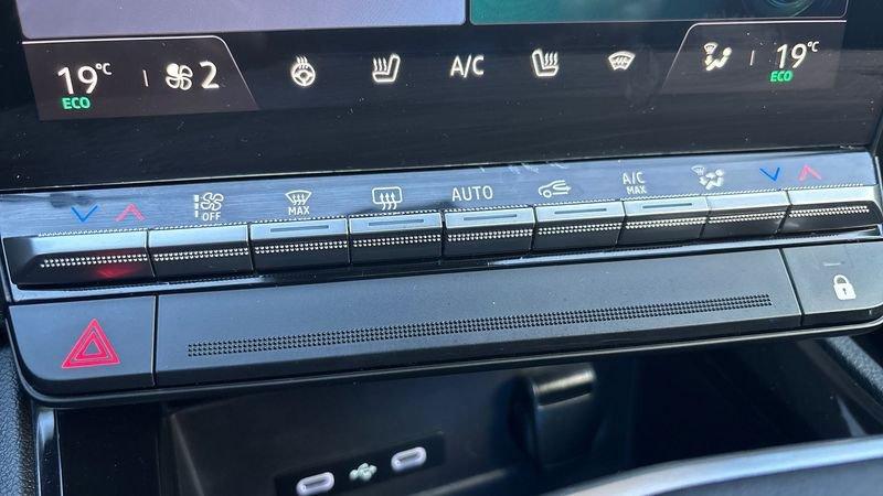 Renault Austral 2023 1.2 E-Tech full hybrid 200cv Iconic Esprit