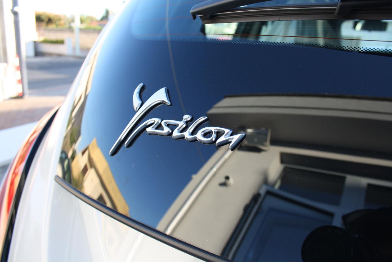 LANCIA YPSILON 1.0 HYBRID 70CV " 878KM "