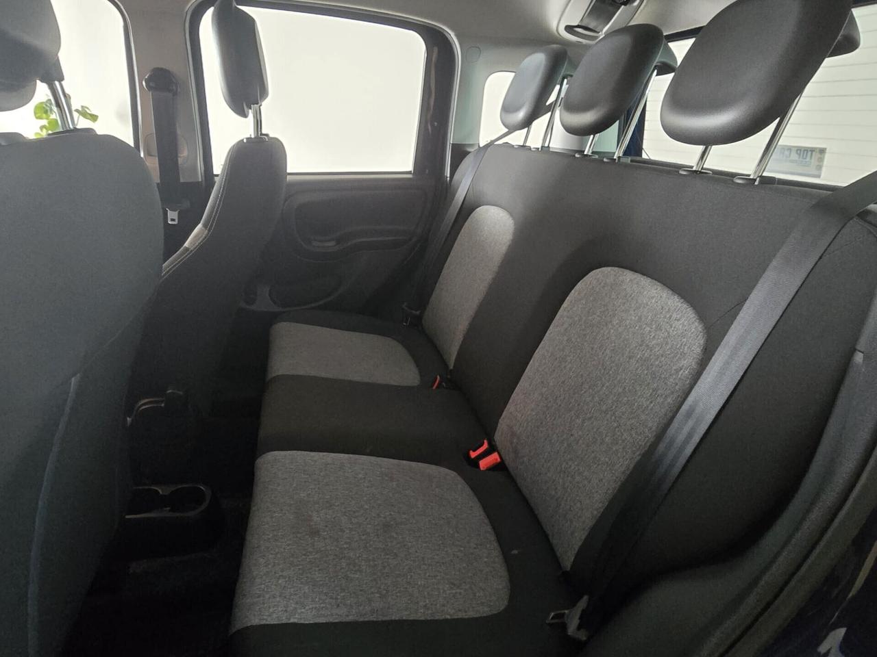 FIAT PANDA 1.2 BENZINA ANNO 2020 KM90000