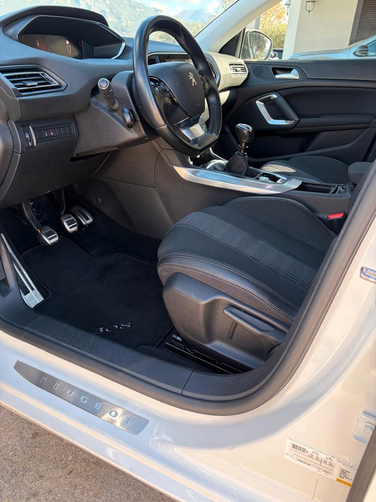 Peugeot 308 BlueHDi 130 S&S SW Allure