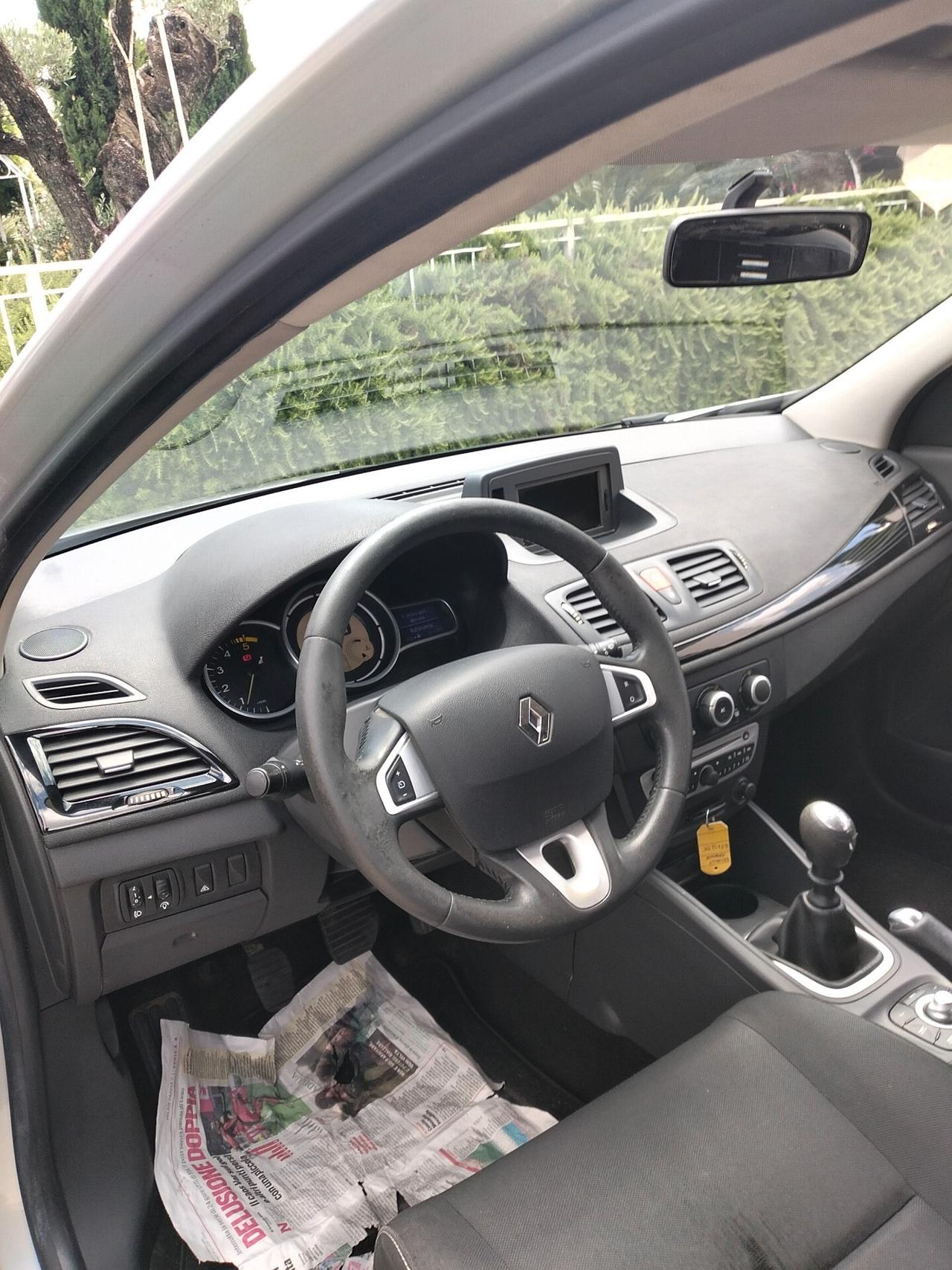 Renault Megane Mégane 1.5 dCi 110CV EDC Attractive