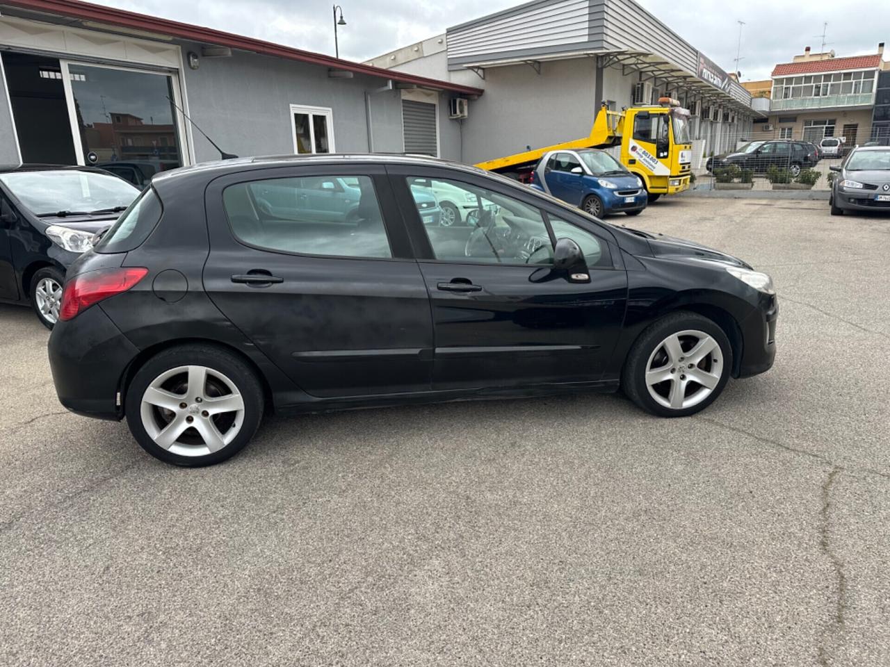 Peugeot 308 2.0 HDi 5p. Féline