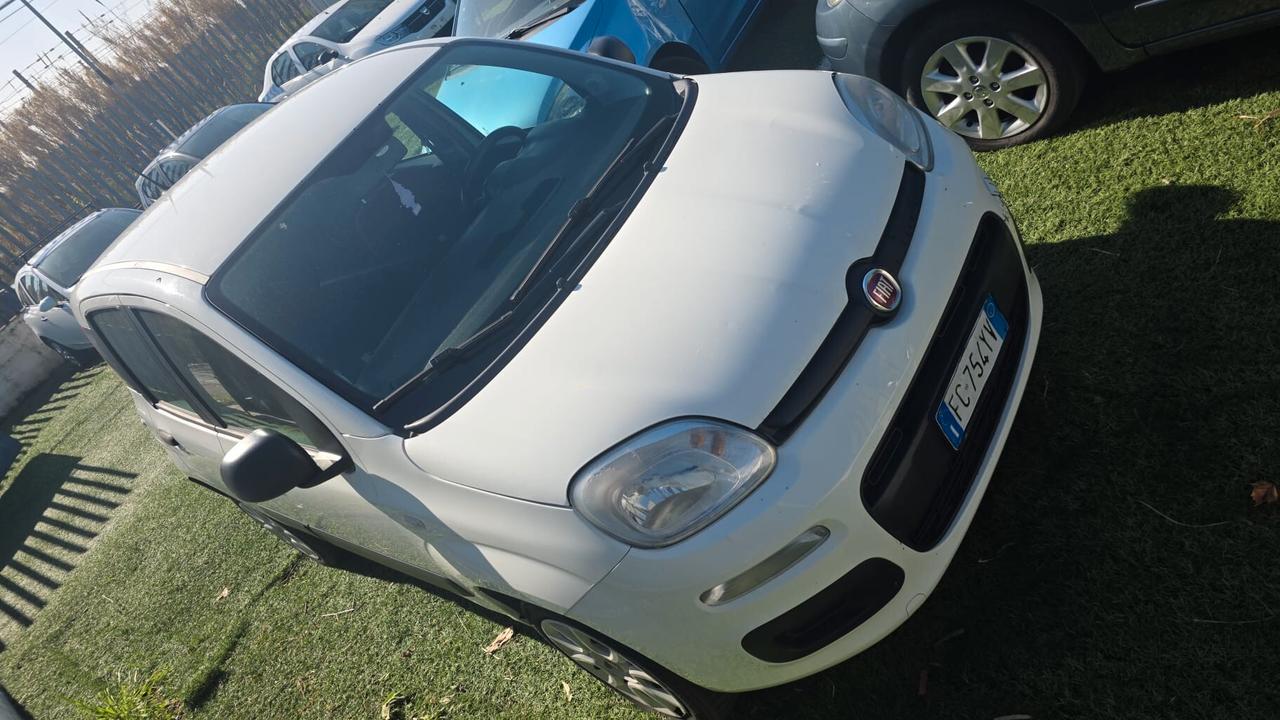 Fiat Panda 0.9 benzina euro 6. Anno 2018