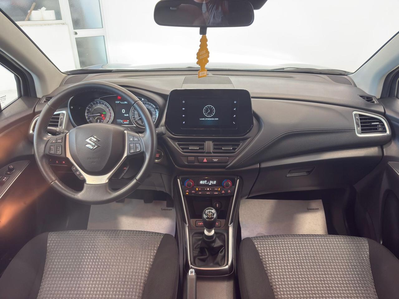 Suzuki S-Cross 1.4 Hybrid Top+