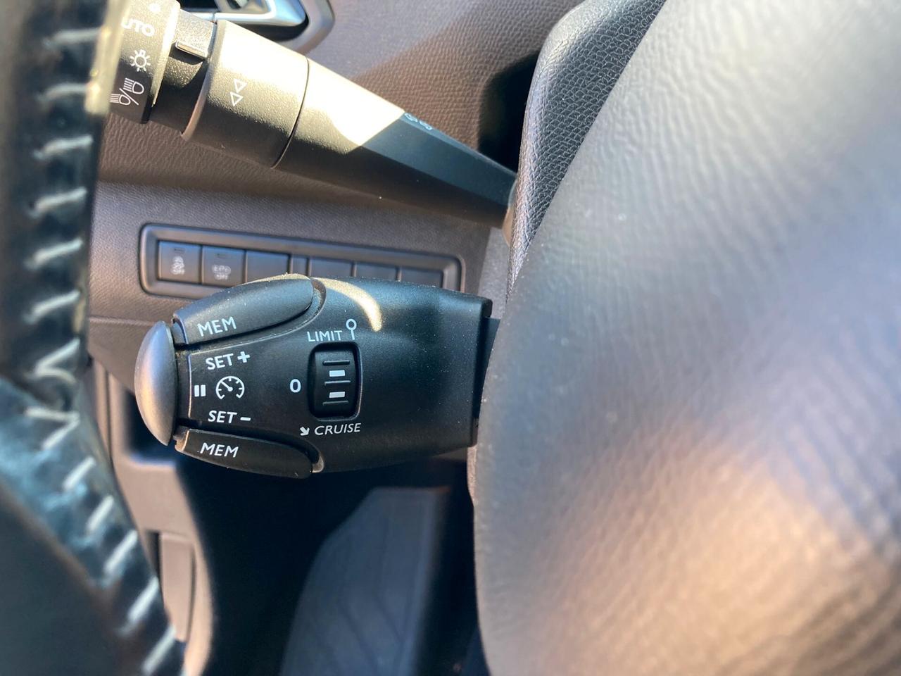 Peugeot 308 1.6 HDi - 130000km!! - 2017