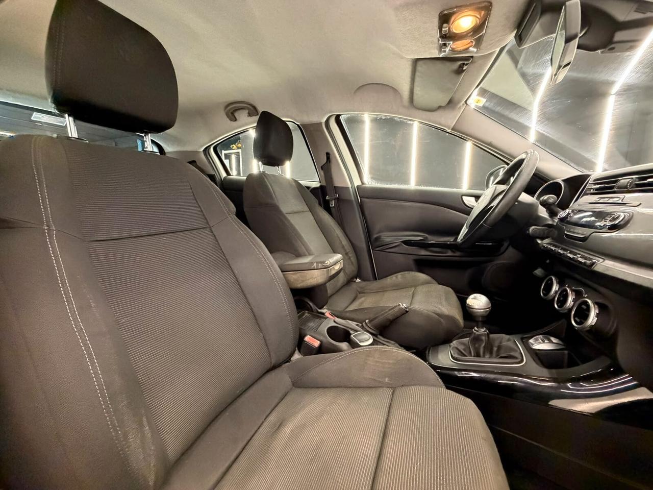 Alfa Romeo Giulietta 1.6 JTDm 105 CV -KM CERTIFICATI-PERMUTE-12 MESI GARANZIA