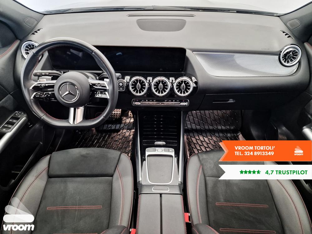 MERCEDES GLA (H247) GLA 200 d Automati...