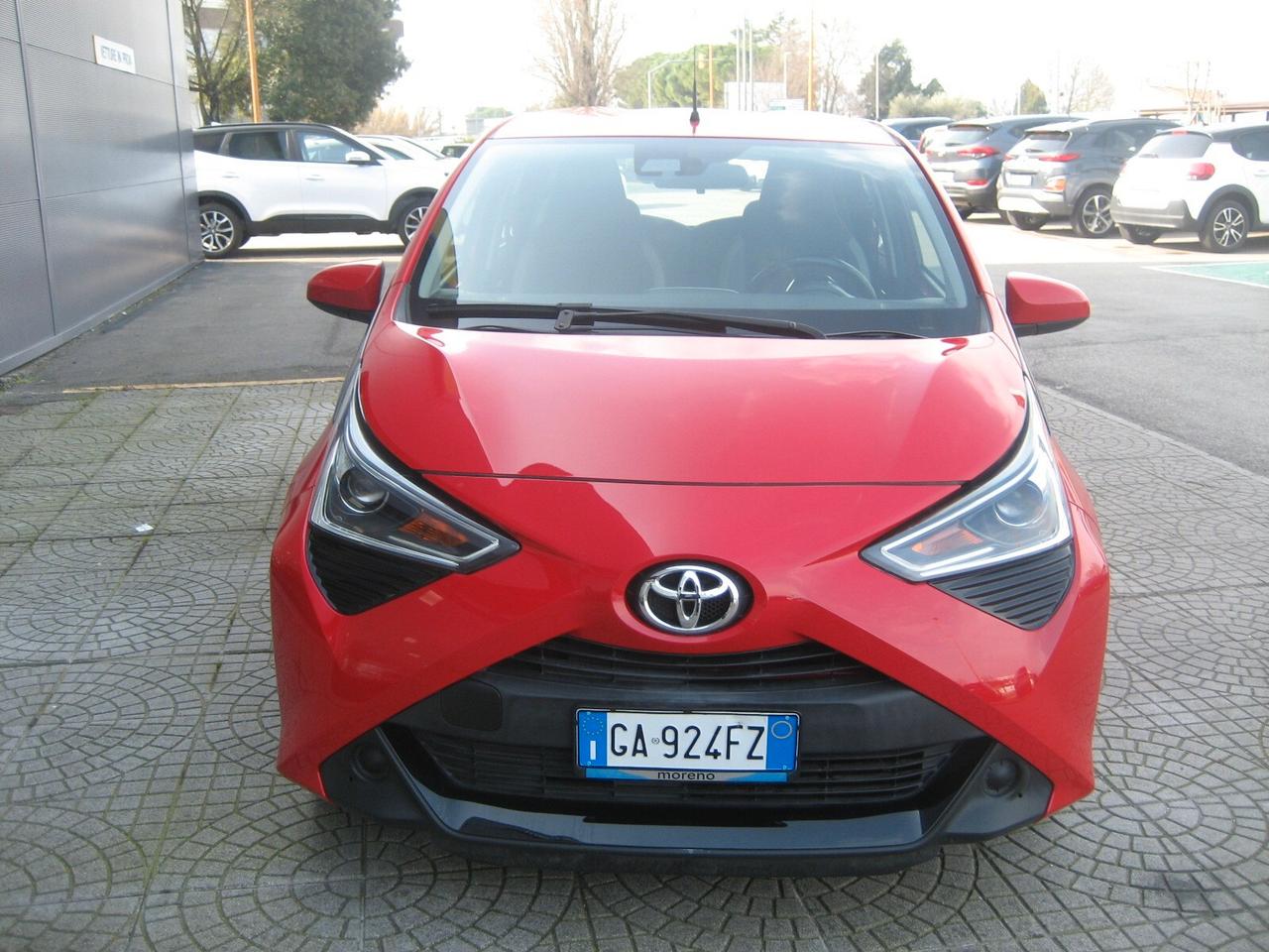 Toyota Aygo Connect 1.0 VVT-i 72 CV 5 porte x-play