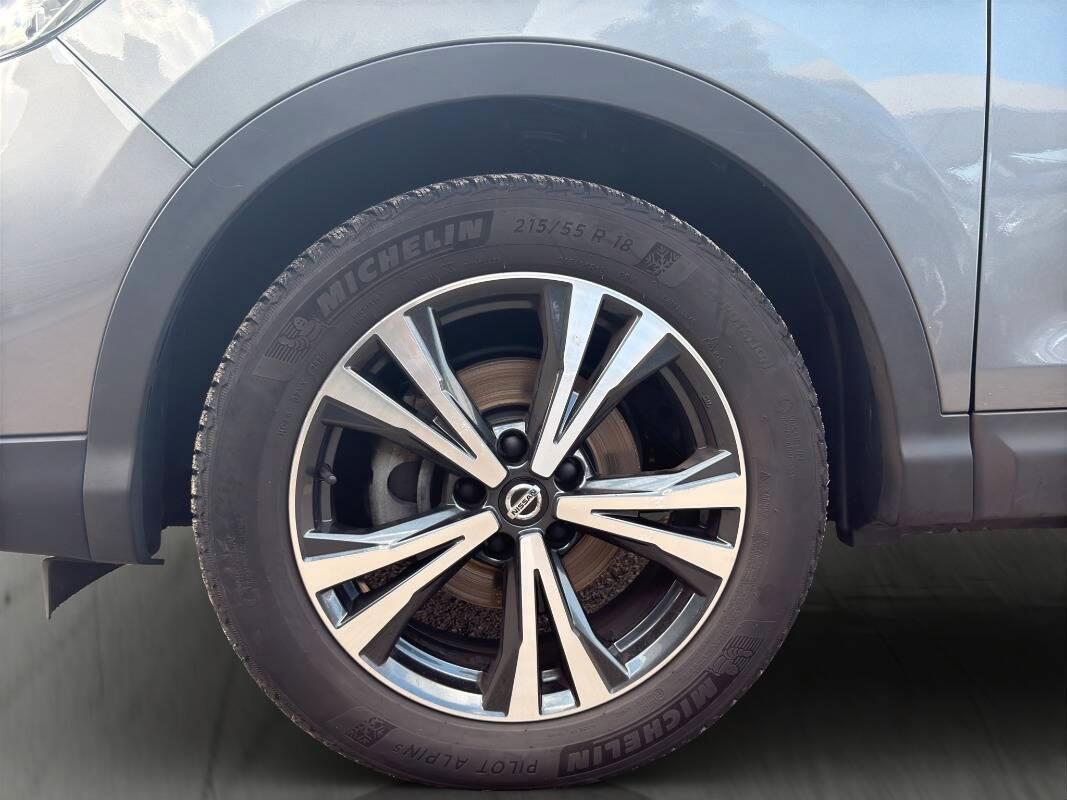 Nissan Qashqai 1.5 dci N-Connecta 115cv dct Con TELECAMERA & NAV.