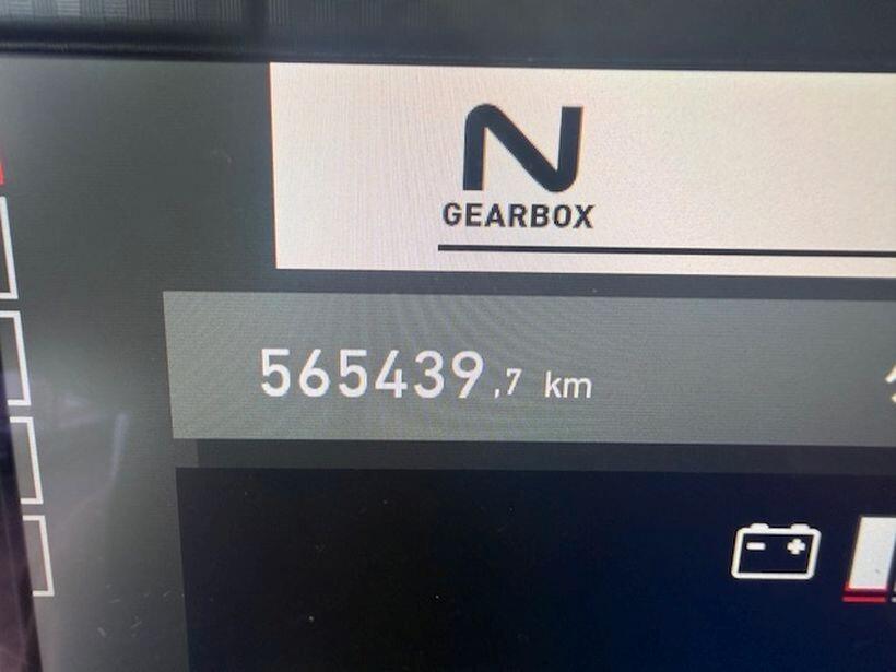 Motrice Renault Premium 460