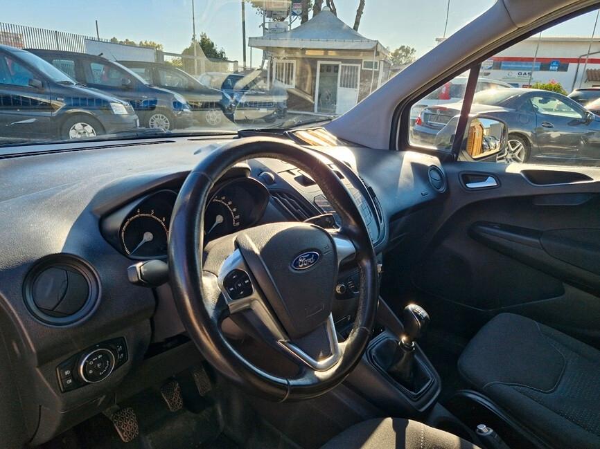 Ford Tourneo Courier 1.0 EcoBoost 100 CV Plus