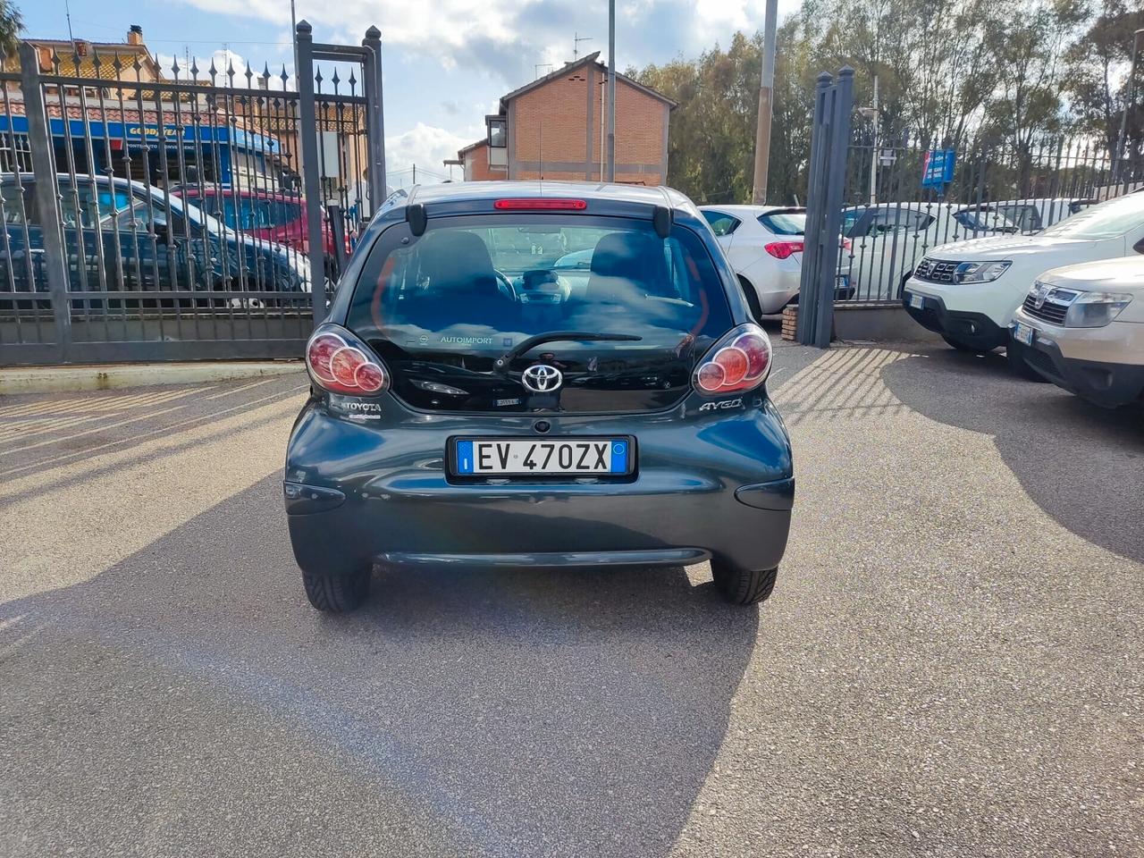 Toyota Aygo 1.0 12V VVT-i 5 porte Lounge Connect MMT