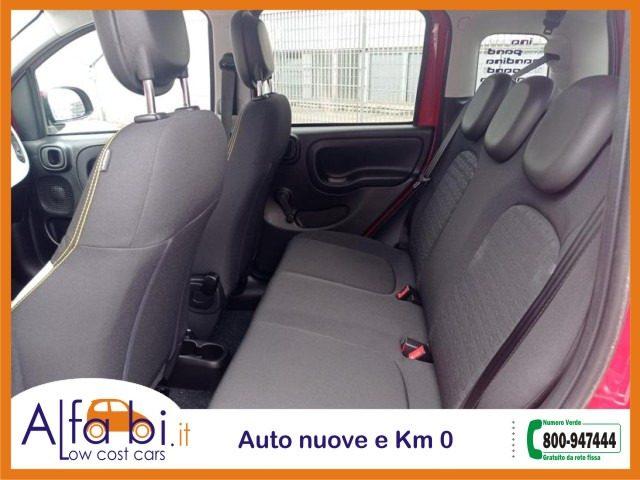 FIAT Panda 1.0 FireFly 70CV Hybrid Pandina (Cross Look)