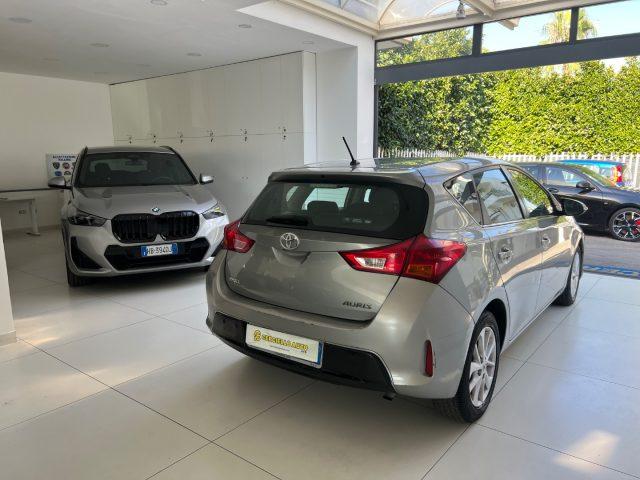 TOYOTA Auris 1.4 D-4D 5 porte