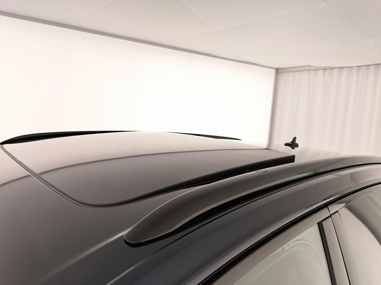 Volkswagen Touareg 3.0 v6 tdi scr r-line 231cv auto