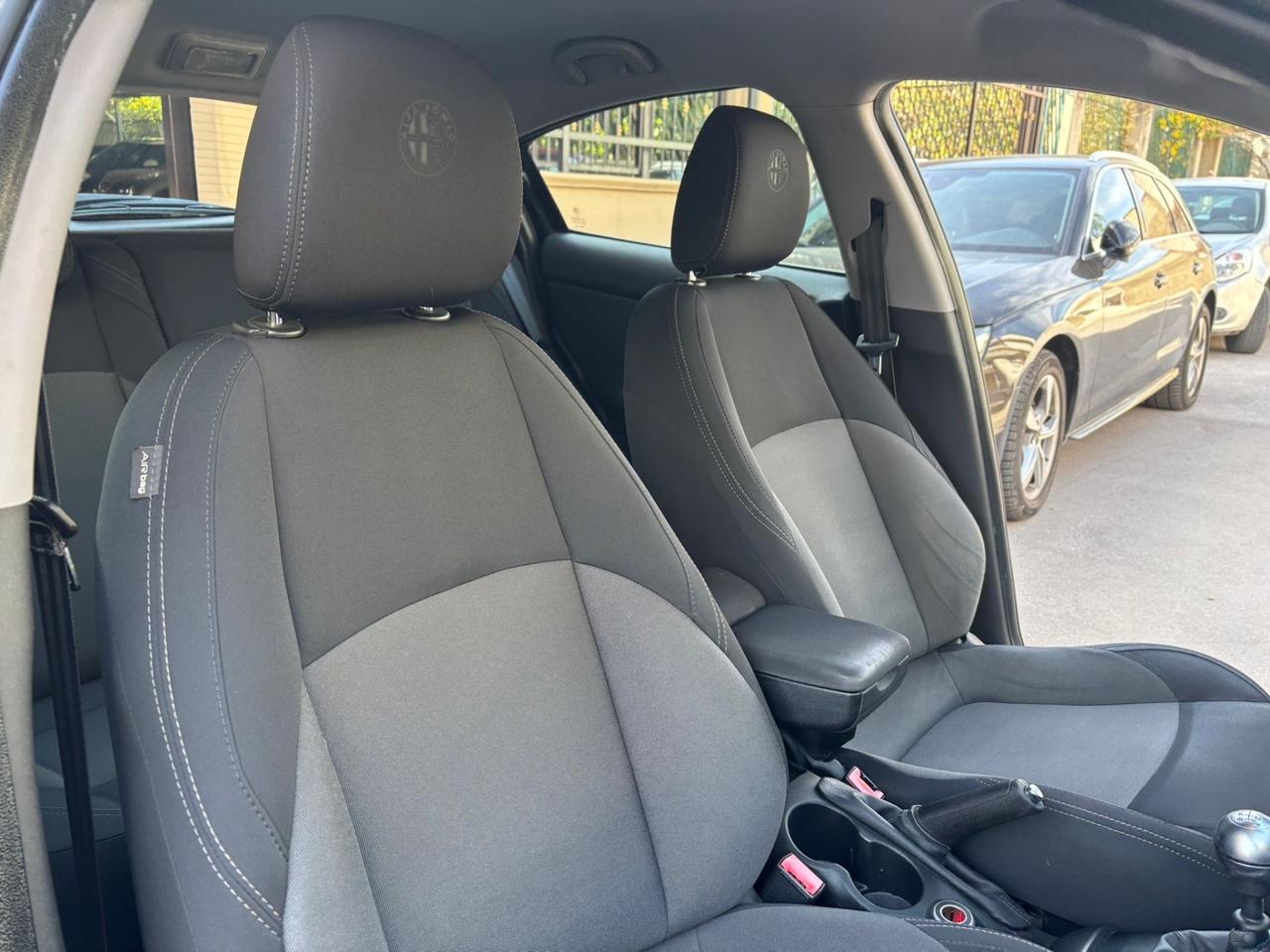 Alfa Romeo Giulietta 1.6 JTDm-2 120 CV Exclusive