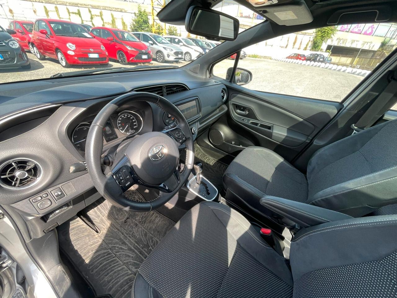 Toyota Yaris 1.5 Hybrid Style TETTO GARANZIA