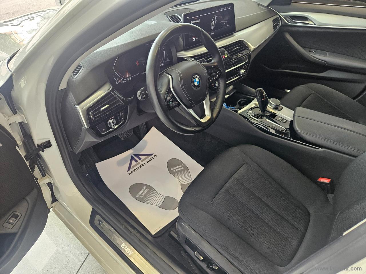 BMW 520d 48V Touring Business