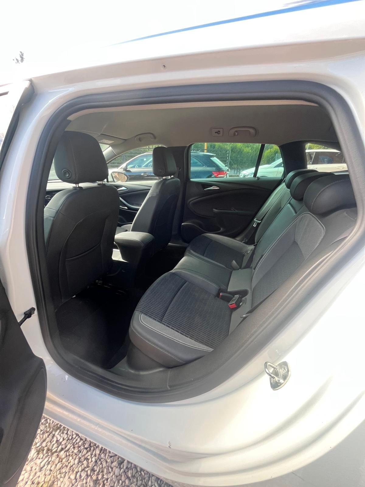 Opel Astra 1.5 CDTI 122 CV S&S Sports Tourer GS Line