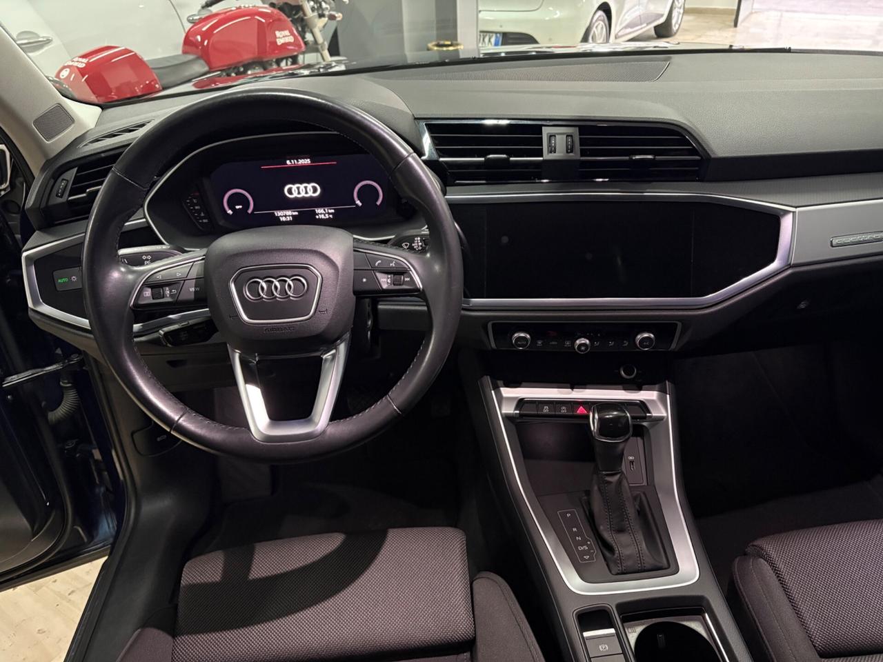 Audi Q3 40 TDI quattro S tronic Business Advanced