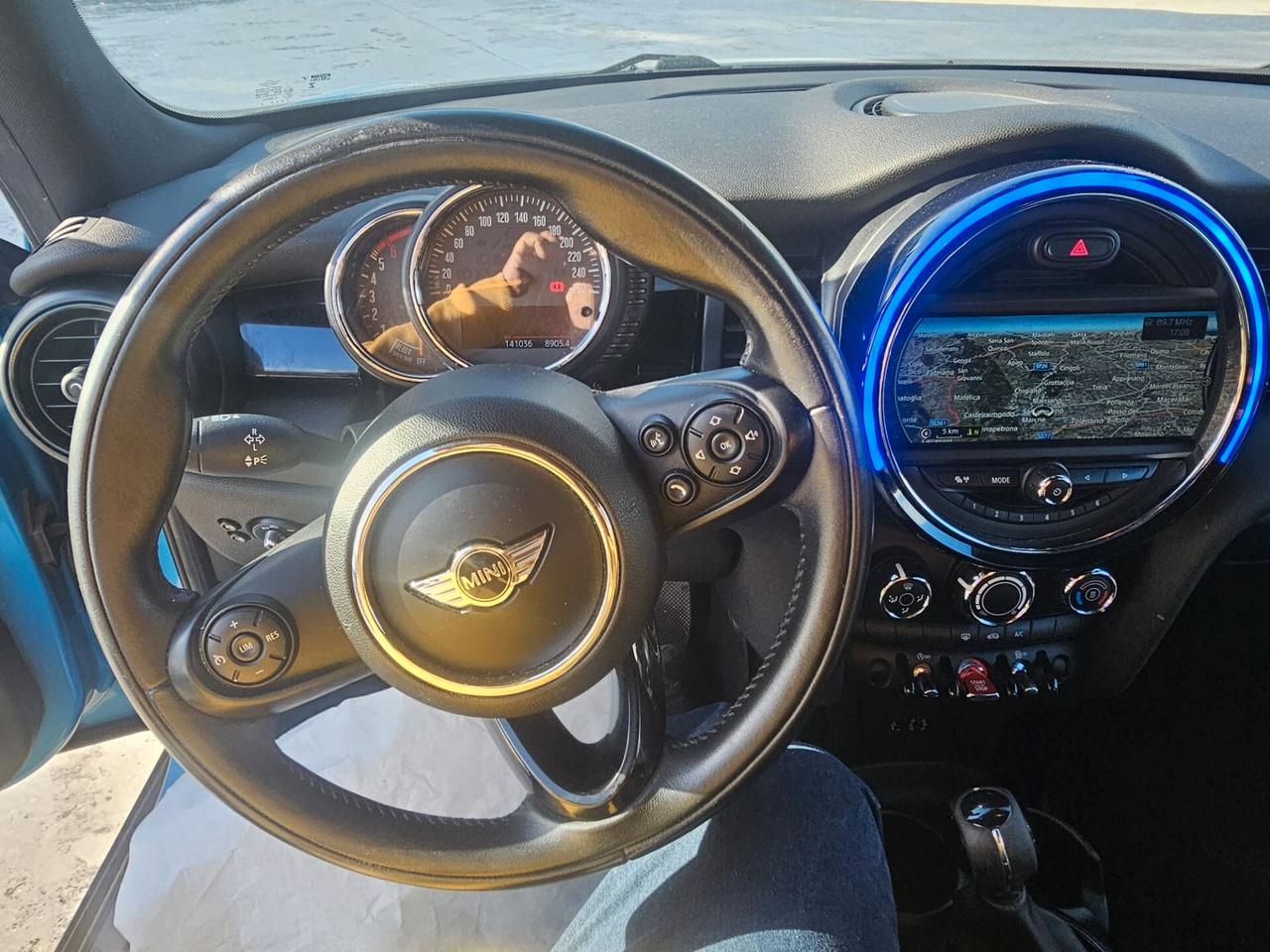 Mini 1.5 One D Business XL