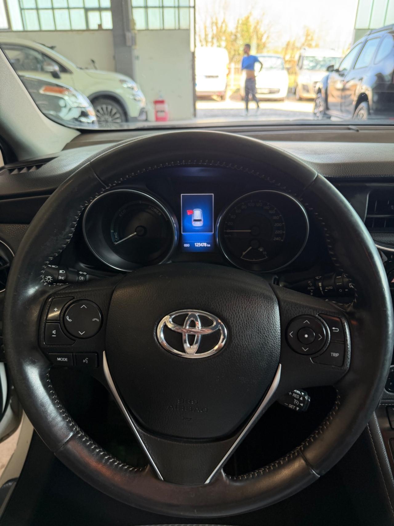 Toyota Auris Touring Sports 1.8 Hybrid Lounge