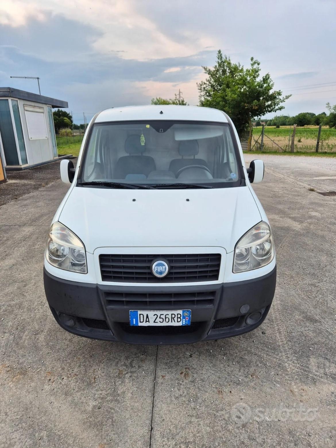 Fiat Doblo 1.9 JTD 105 cv solo 116 mila km gancio traino