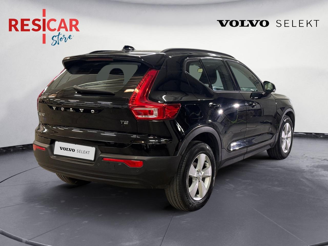 VOLVO XC40 1.5 t2 Momentum Core