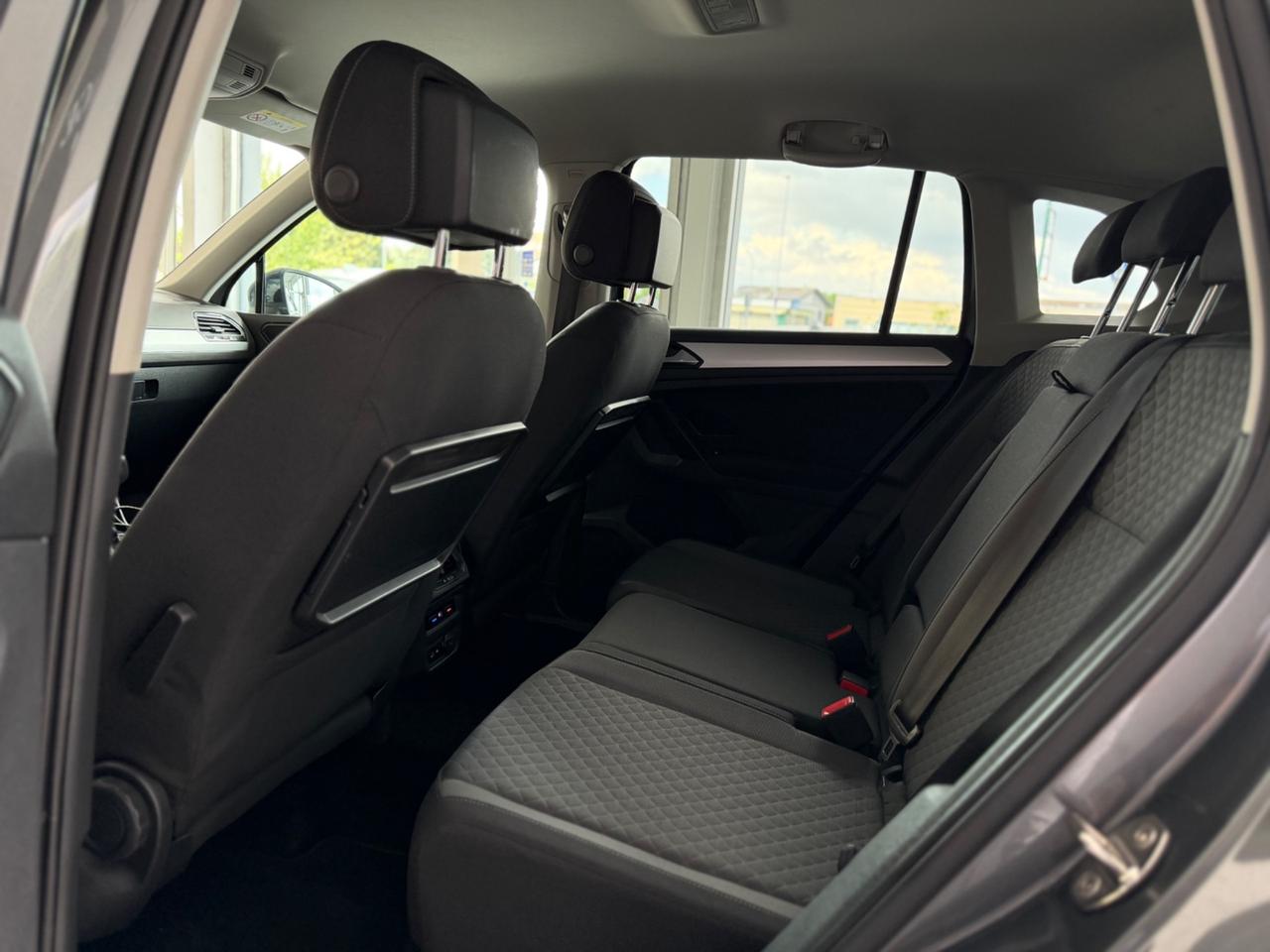 Volkswagen Tiguan 2.0 TDI DSG 4MOTION R-LINE
