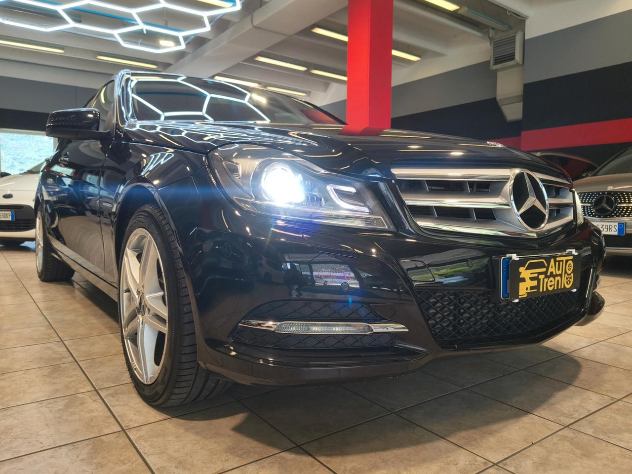 Mercedes-benz C 200 CDI Executive solo 110.000 km