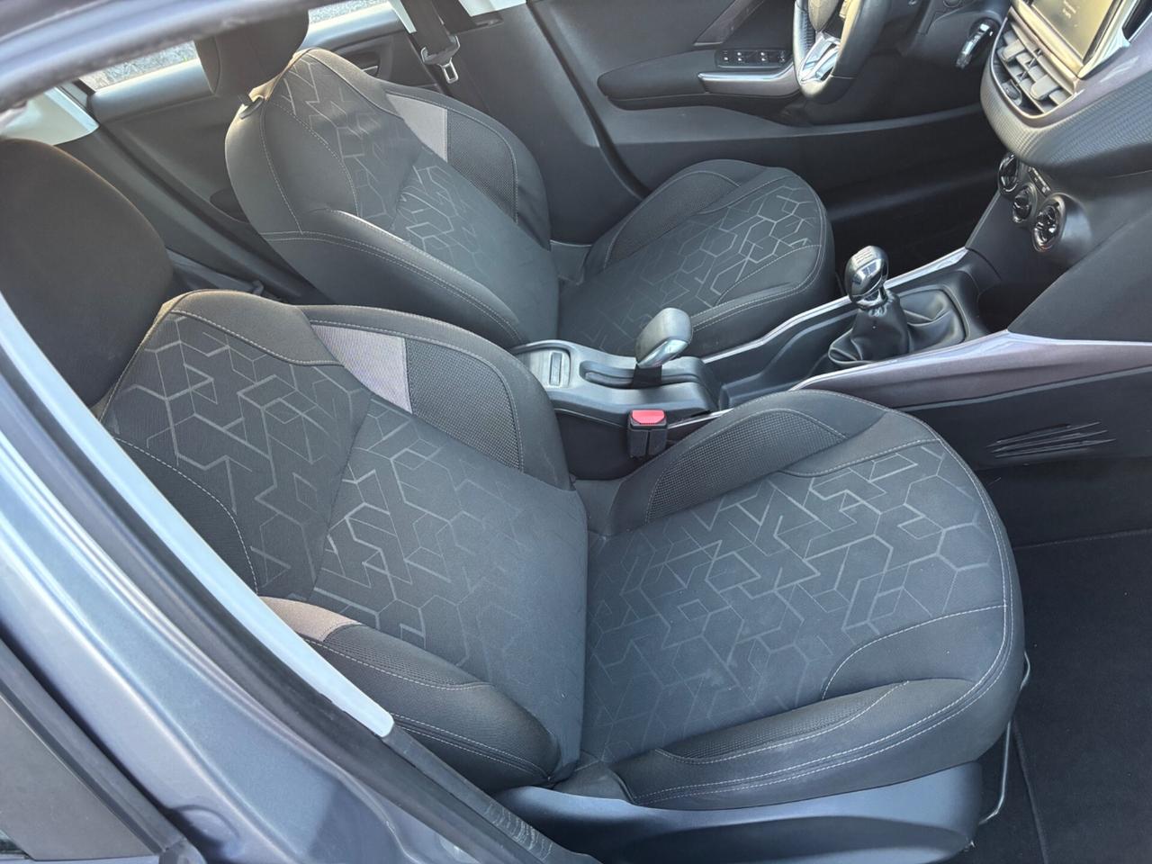 Peugeot 2008 1.6 hdi 92 cavalli Black Matt